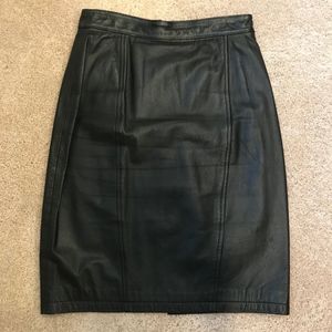 Black Leather High Waisted Pencil Skirt Size 10 VINAGE SIZING